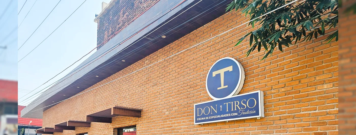Fachada de Don Tirso